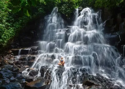Kanto Lampo Waterfall