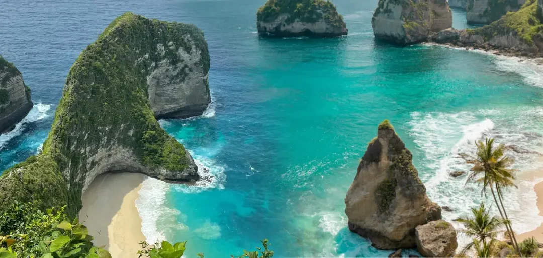 The West and East Nusa Penida Island Day Tour Package